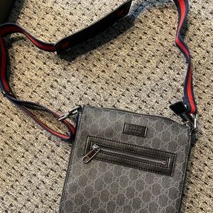 Gucci messenger bag - GG Gucci bag